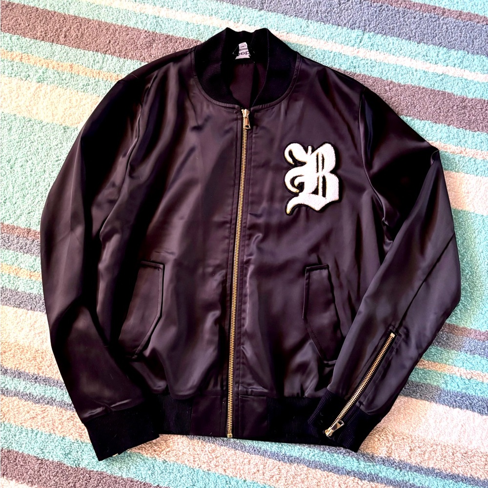 🖤 BEBE Mixed Media ‘B’ Bomber Jacket 🖤